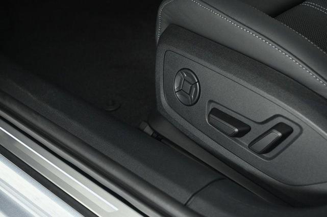 Photo of 2025 Florett Silver Metallic Audi A5