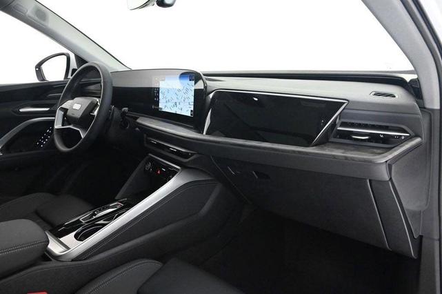 Photo of 2025 Glacier White Metallic Audi Q5