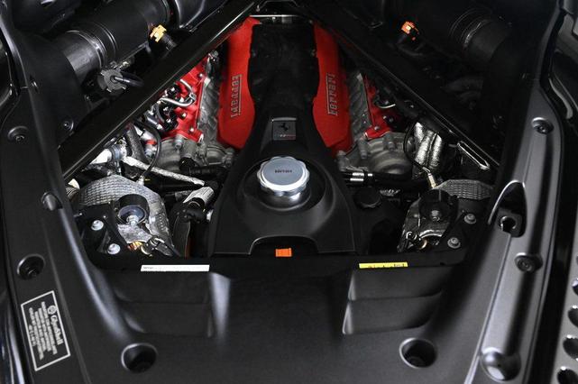 Photo of 2023 Grigio Silverstone Metallic Ferrari SF90 Stradale