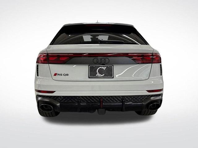 Photo of 2025 Glacier White Metallic Audi RS Q8
