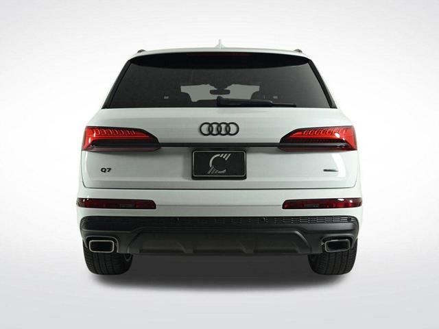 Photo of 2025 Glacier White Metallic Audi Q7