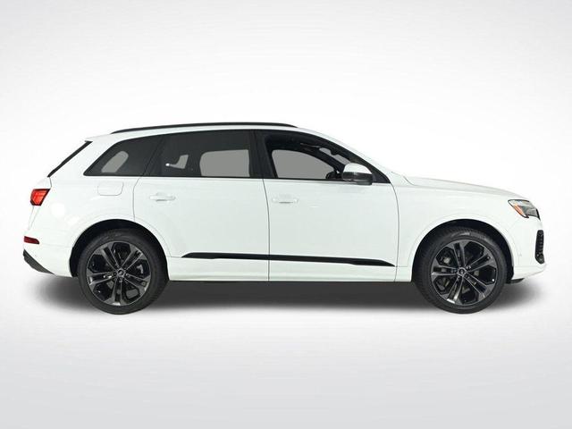 Photo of 2025 Glacier White Metallic Audi Q7