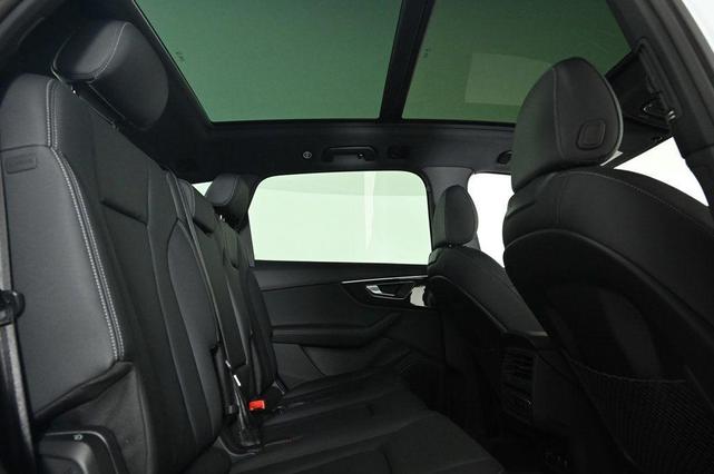 Photo of 2025 Glacier White Metallic Audi Q7