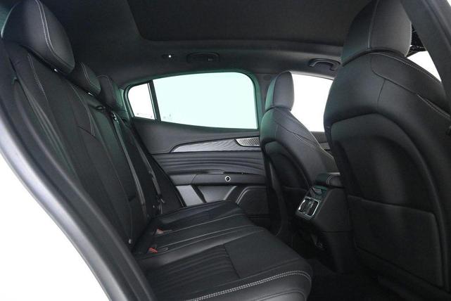 Photo of 2025 Bianco Maserati Grecale