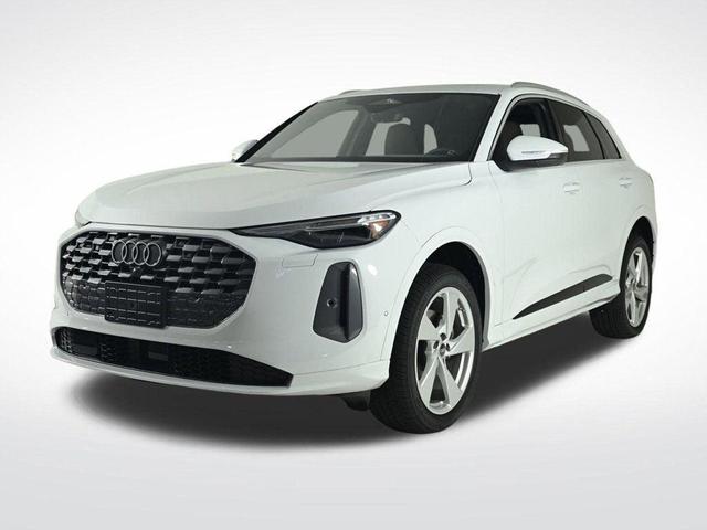 Photo of 2025 Glacier White Metallic Audi Q5