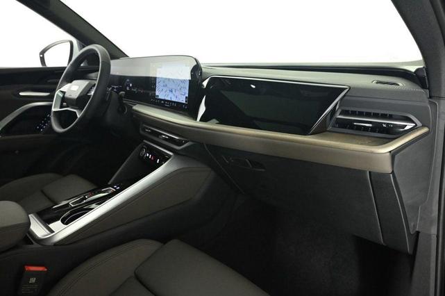 Photo of 2025 Glacier White Metallic Audi Q5