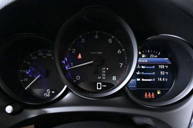 Photo of 2025 Gentian Blue Metallic Porsche Macan