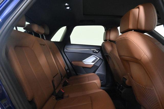 Photo of 2025 Navarra Blue Metallic Audi Q3