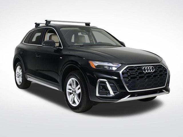 Photo of 2024 Mythos Black Metallic Audi Q5