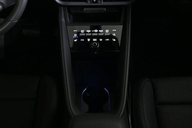 Photo of 2025 Dolomite Silver Metallic Porsche Macan
