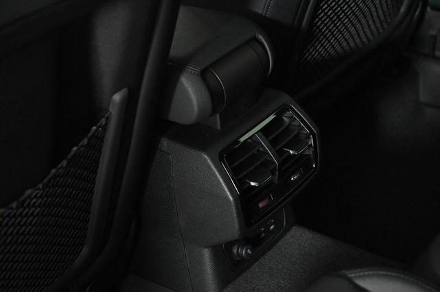 Photo of 2025 Navarra Blue Metallic Audi Q3