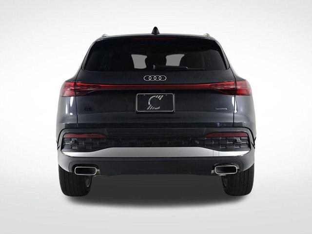 Photo of 2025 Tambora Gray Metallic Audi Q5