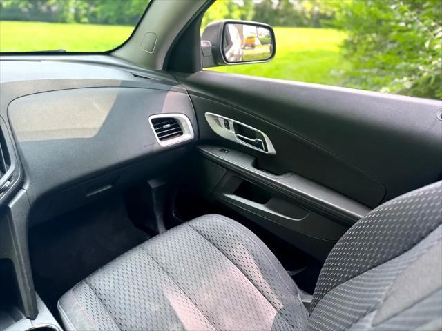 Photo of 2014 Black Chevrolet Equinox