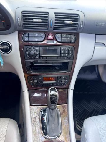 Photo of 2003 Silver Mercedes-Benz C-Class
