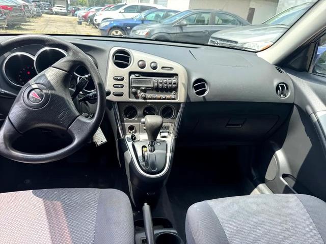 Photo of 2005 Blue Pontiac Vibe