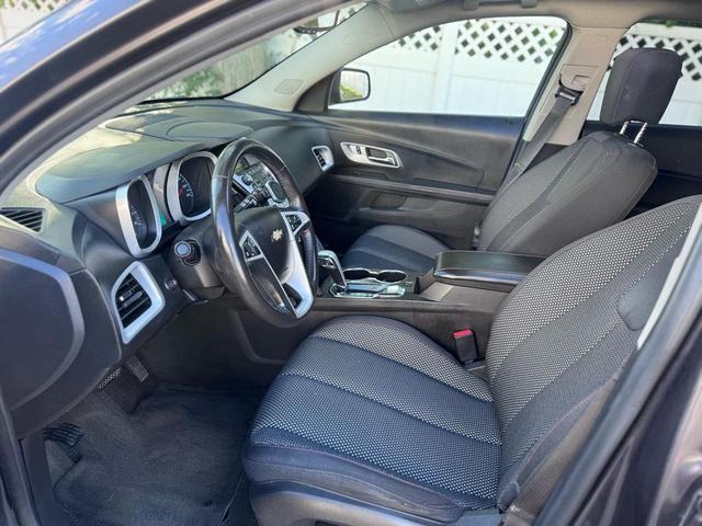Photo of 2015 Tungsten Metallic Chevrolet Equinox
