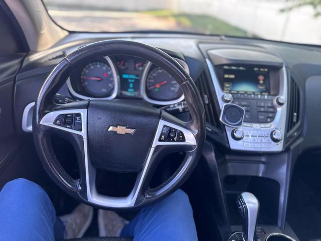 Photo of 2015 Tungsten Metallic Chevrolet Equinox
