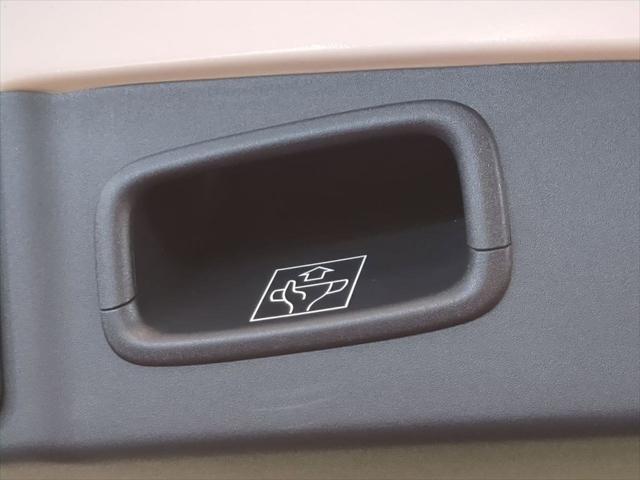 Photo of 2025 Eminent White Pearl Lexus RZ 300e