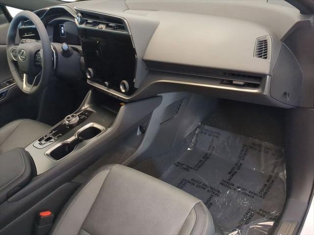 Photo of 2025 Eminent White Pearl Lexus RZ 300e