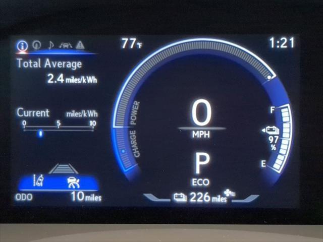 Photo of 2025 Eminent White Pearl Lexus RZ 300e