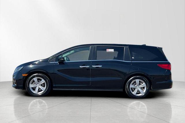 Photo of 2018 Crystal Black Pearl Honda Odyssey