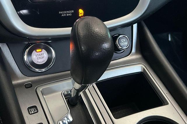 Photo of 2020 Pearl White Tricoat Nissan Murano