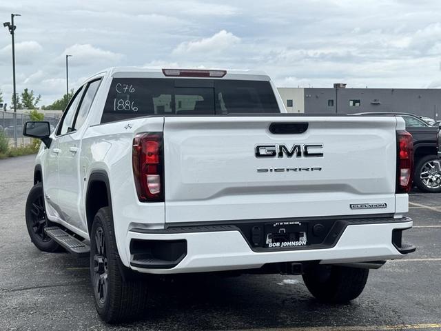 Photo of 2025 Summit White GMC Sierra 1500