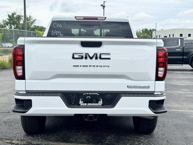 Photo of 2025 Summit White GMC Sierra 1500