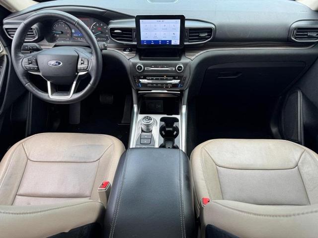 Photo of 2020 Star White Metallic Tri-Coat Ford Explorer