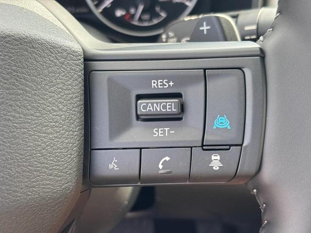 Photo of 2026 Everest White Pearl Tricoat Nissan Rogue