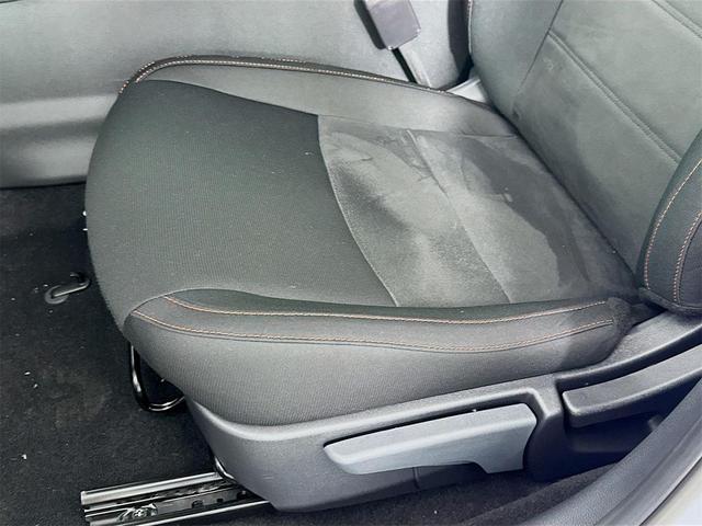 Photo of 2025 Aspen White Tricoat/Super Black Nissan Sentra