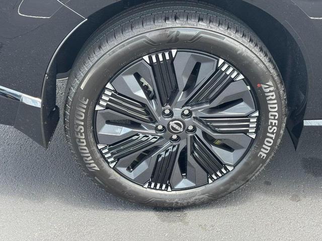 Photo of 2025 Super Black Nissan Murano