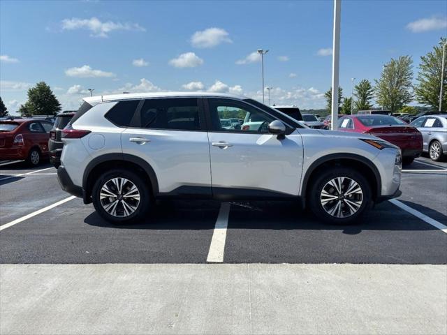 Photo of 2022 Brilliant Silver Metallic Nissan Rogue