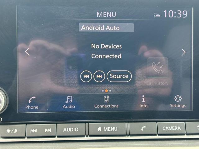 Photo of 2024 Super Black Nissan Rogue