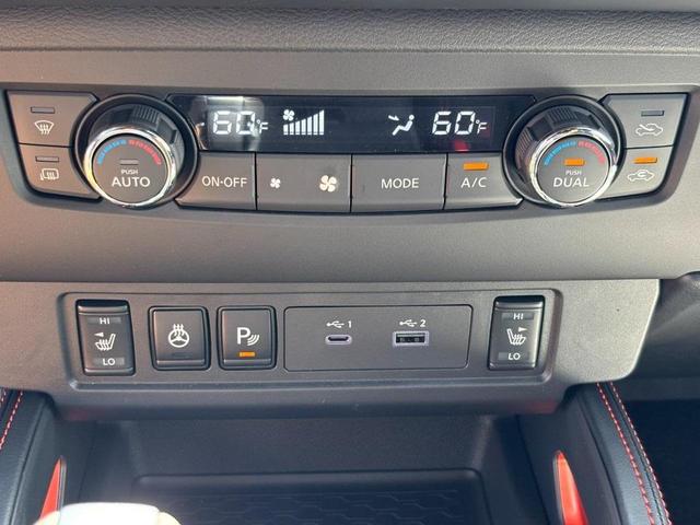 Photo of 2025 Super Black Nissan Frontier