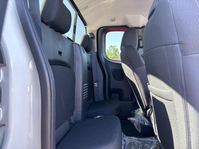 Photo of 2025 Glacier White Nissan Frontier