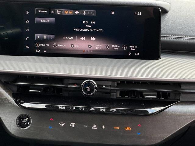 Photo of 2025 Deep Ocean Blue Pearl Nissan Murano