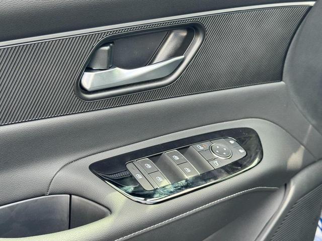 Photo of 2025 Deep Ocean Blue Pearl Nissan Murano