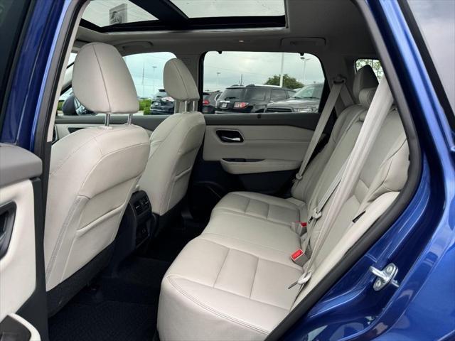Photo of 2021 Caspian Blue Metallic Nissan Rogue