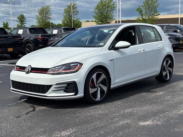 Photo of 2020 Pure White Volkswagen Golf