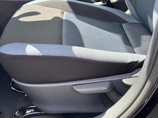 Photo of 2025 Super Black Metallic Nissan Versa