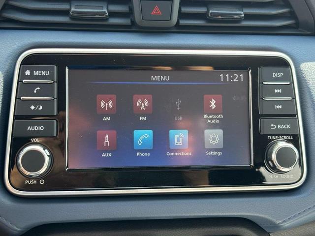 Photo of 2025 Super Black Metallic Nissan Versa