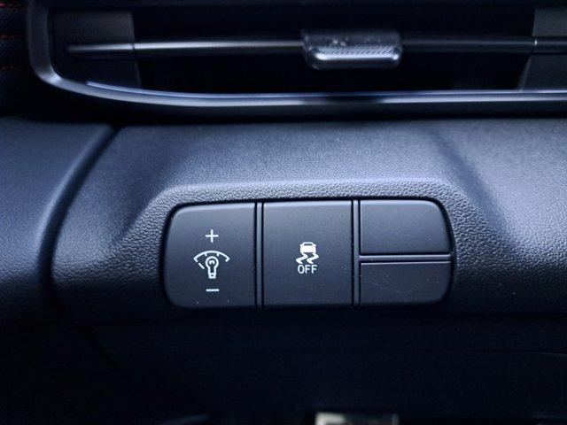 Photo of 2025 Red Hyundai ELANTRA