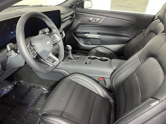 Photo of 2025 Shadow Black Ford Mustang