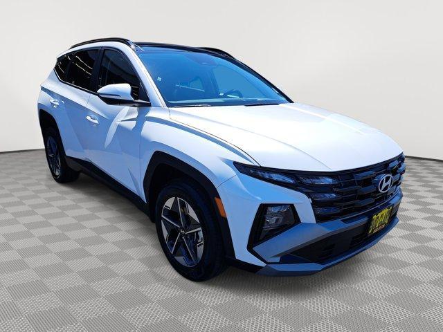 Photo of 2025 Pearl Hyundai TUCSON Hybrid