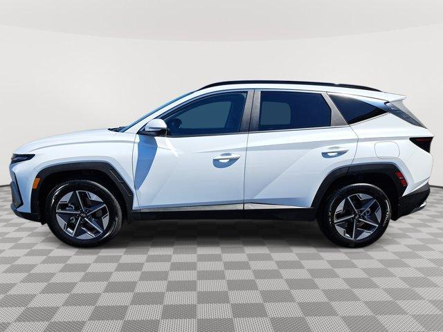 Photo of 2025 Pearl Hyundai TUCSON Hybrid