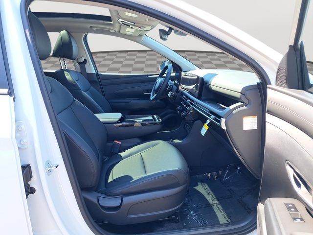 Photo of 2025 Pearl Hyundai TUCSON Hybrid