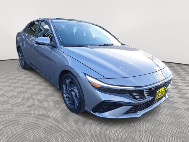Photo of 2025 Metal Hyundai ELANTRA