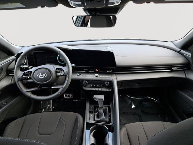 Photo of 2025 Amazon Gray Hyundai ELANTRA HEV