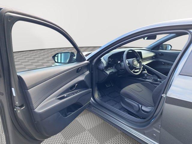 Photo of 2025 Amazon Gray Hyundai ELANTRA HEV